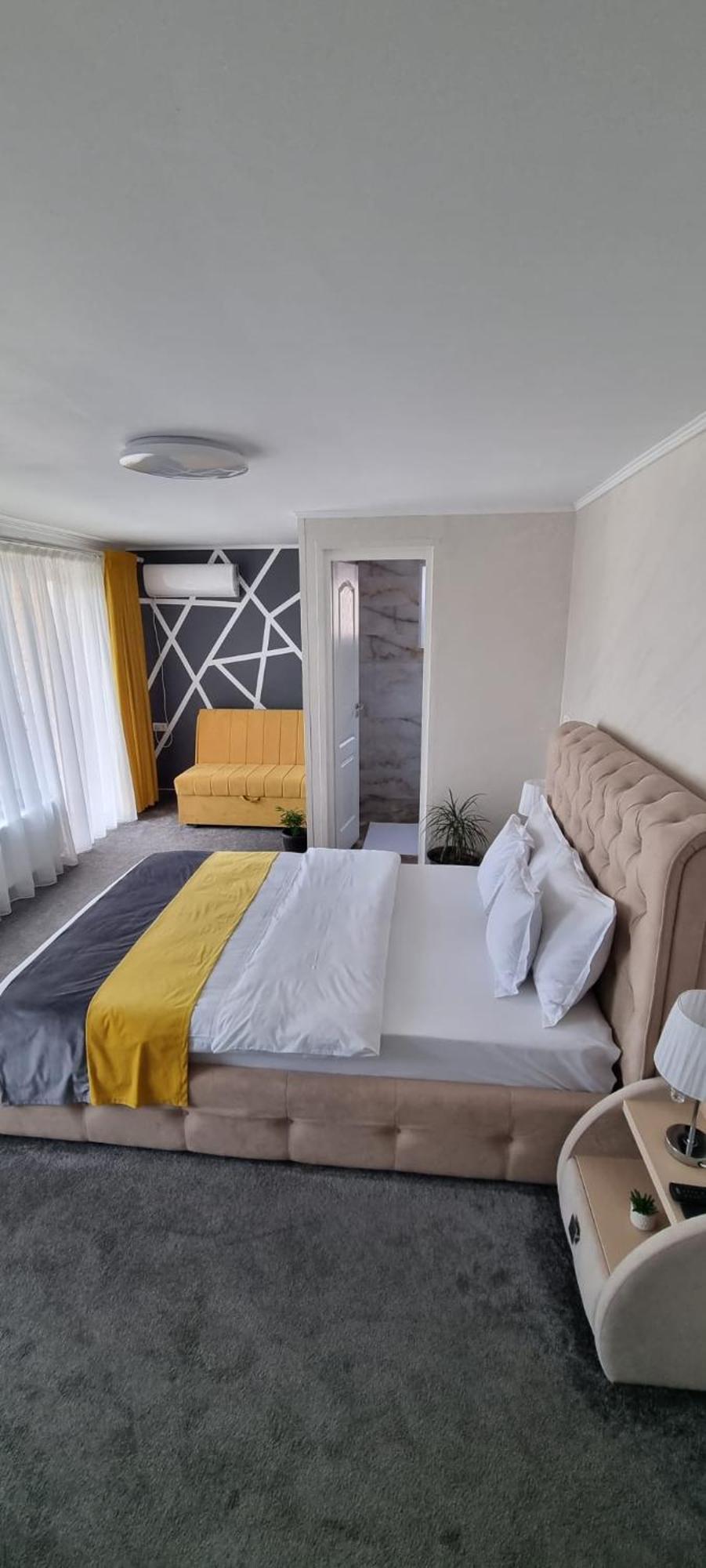 Casa Sonia Hotel Targu Jiu Bagian luar foto